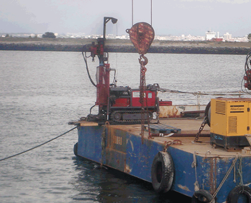 1-Riasonda_máquina_ensaio-dpsh-numa-plataforma-em-água